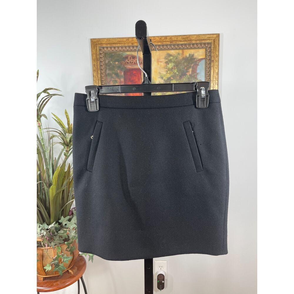 Women's Mini Skirt Black Solid Back Zipper Minimalist Business Quiet Luxury